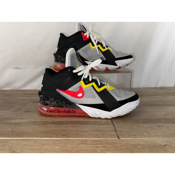 Nike LeBron 18 Low Space Jam Sylvester vs Tweety CV7562-103 Mens‎ Size 9 Shoes main image 3